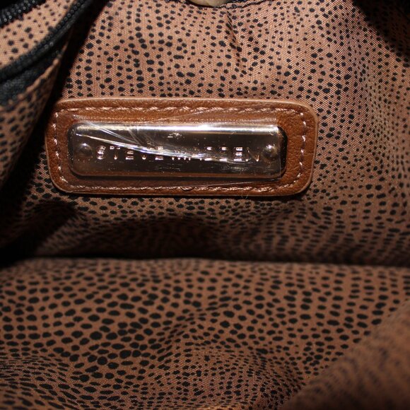 Steve Madden Large Crossbody Bag - Picture 9 of 12